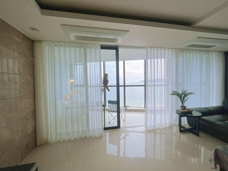 Haeundae Luxury House Apartment Busan Bagian luar foto