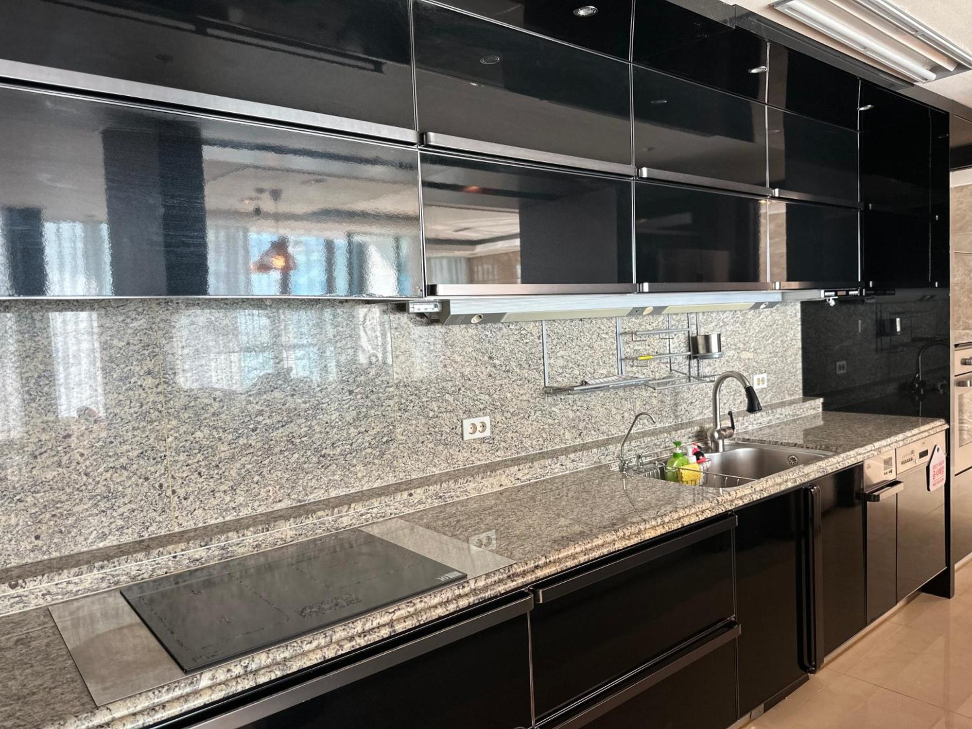 Haeundae Luxury House Apartment Busan Bagian luar foto